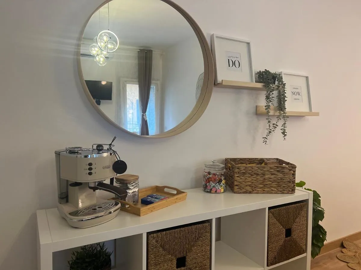 Apartamento Regina Milano In Bocconi 0*,