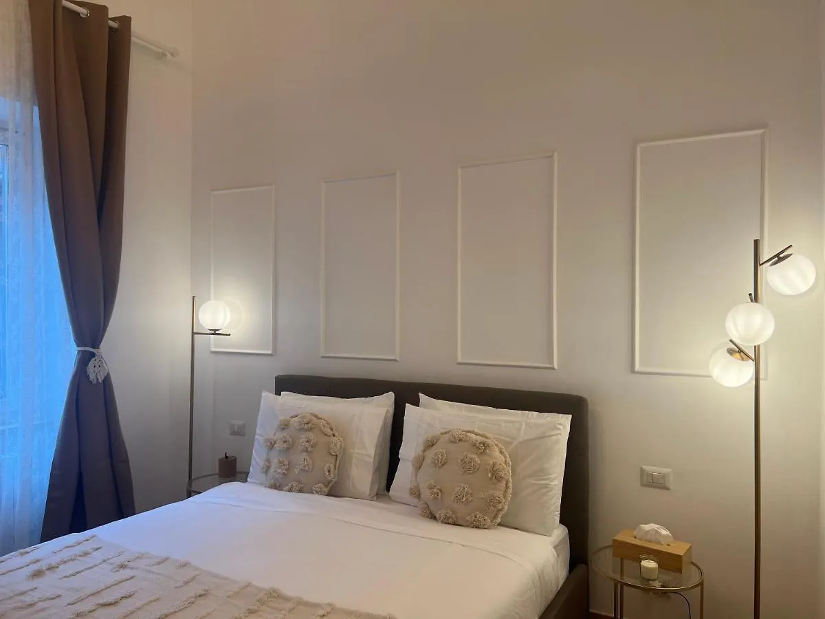 Apartamento Regina Milano In Bocconi 0*,  Italia