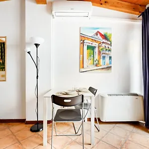https://cosy-studio-corso-lodi-porta-romana-m3.italymilanhotels.net