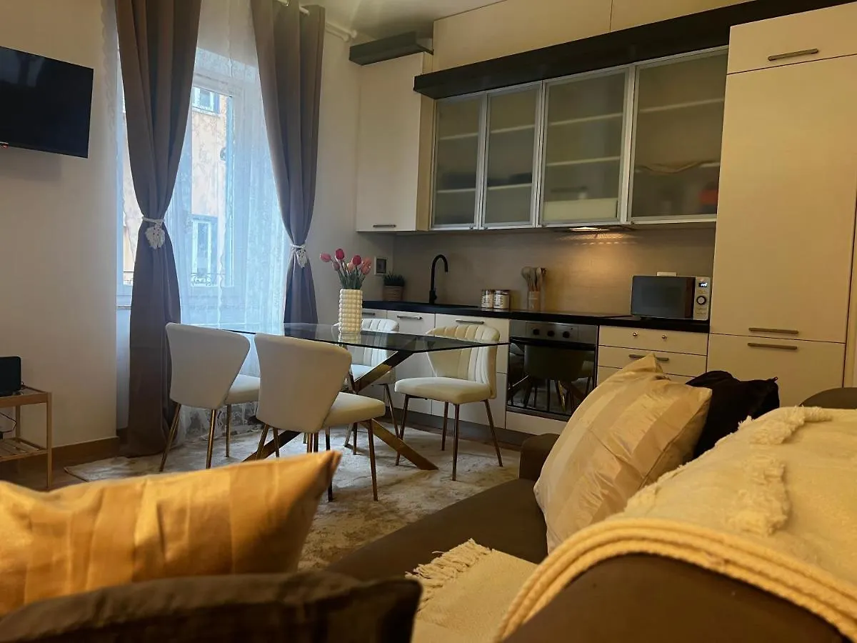 Regina Milano In Bocconi Apartment 0*, Milan